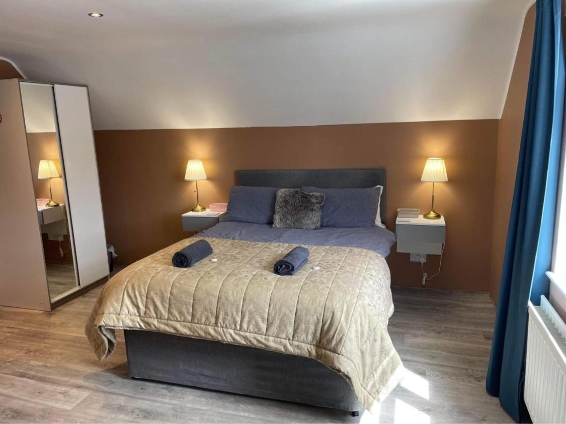 Wind Rose Rooms Ballycastle Esterno foto