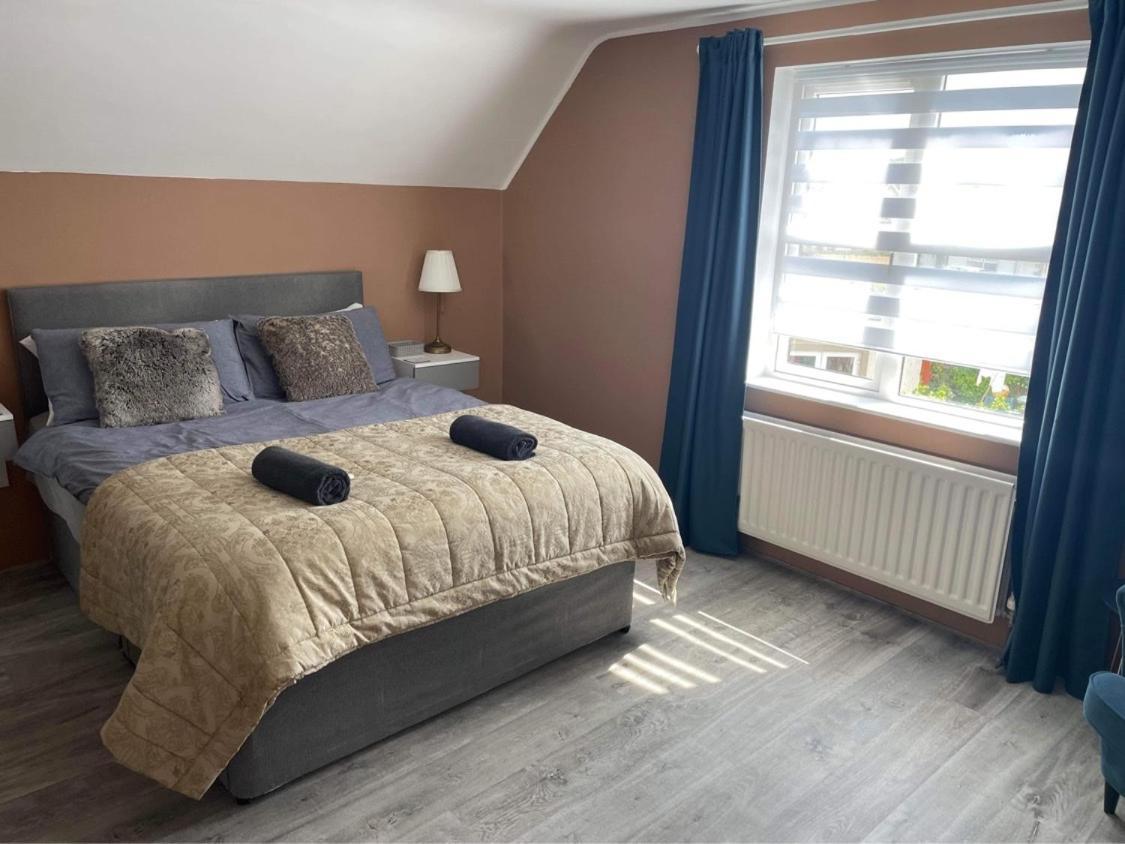 Wind Rose Rooms Ballycastle Esterno foto