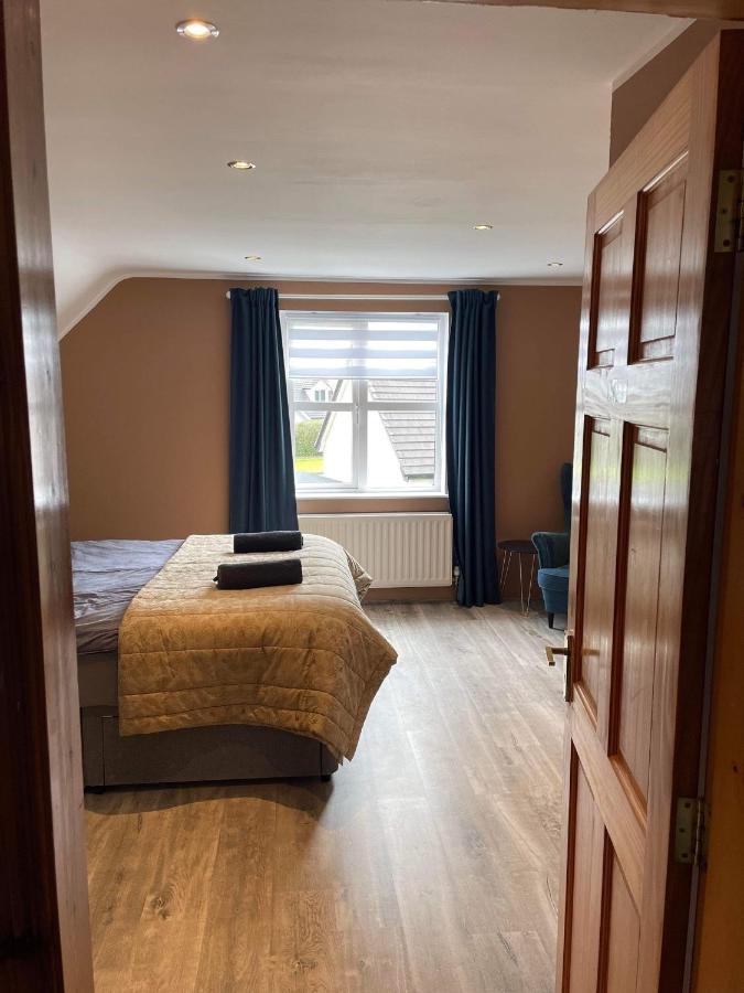 Wind Rose Rooms Ballycastle Esterno foto